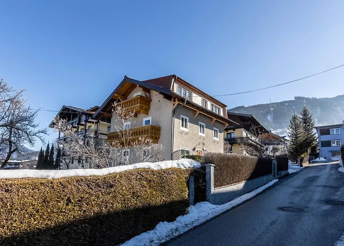 Lovely Rita, شقة كابرون