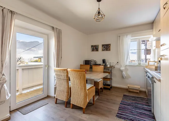 Lovely Rita, アパート *