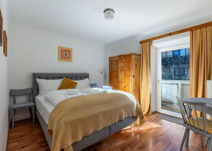 شقة Lovely Rita, *