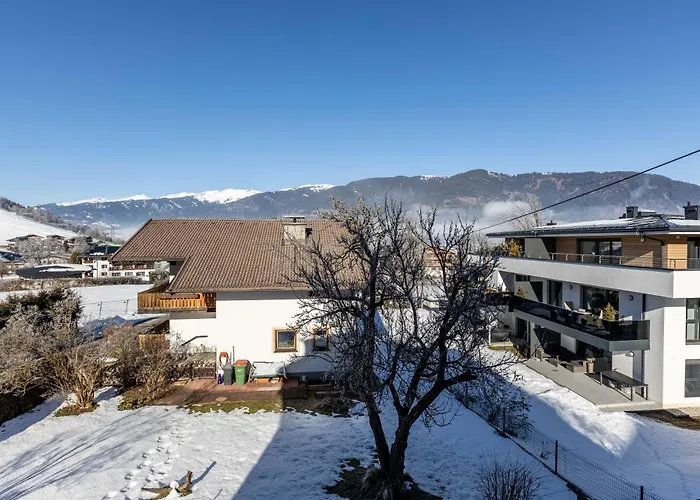 Lovely Rita, アパート *